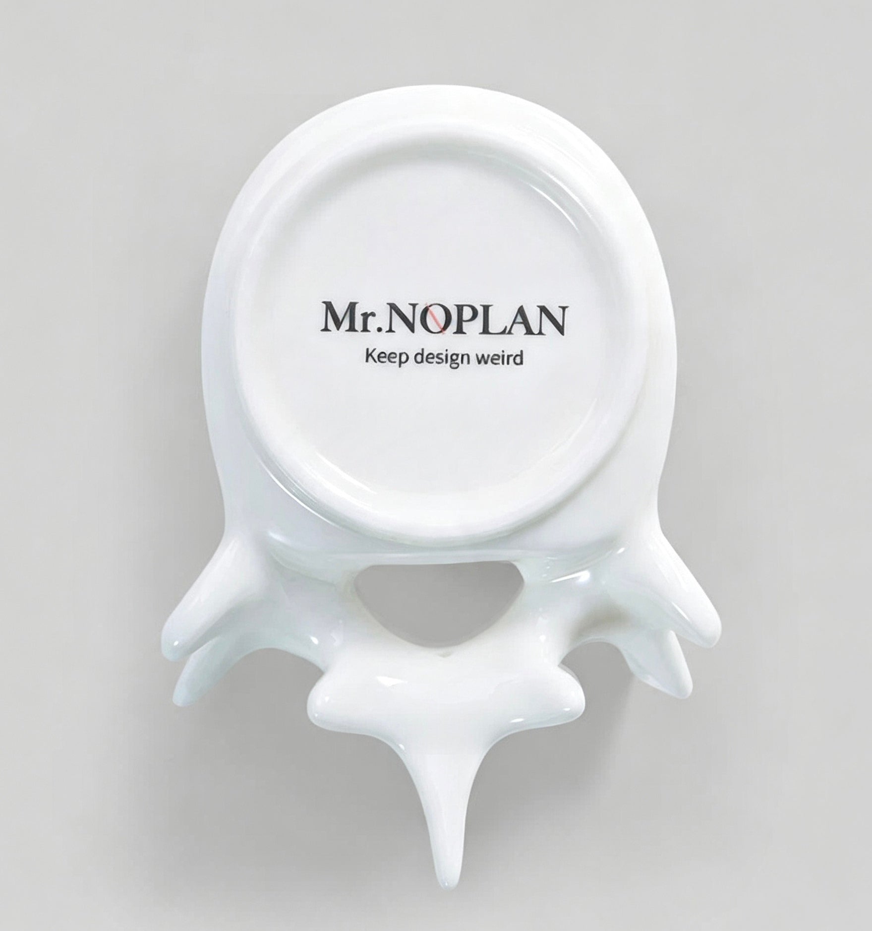 MR.NOPLAN maker mark on the base of the Spine Cup
