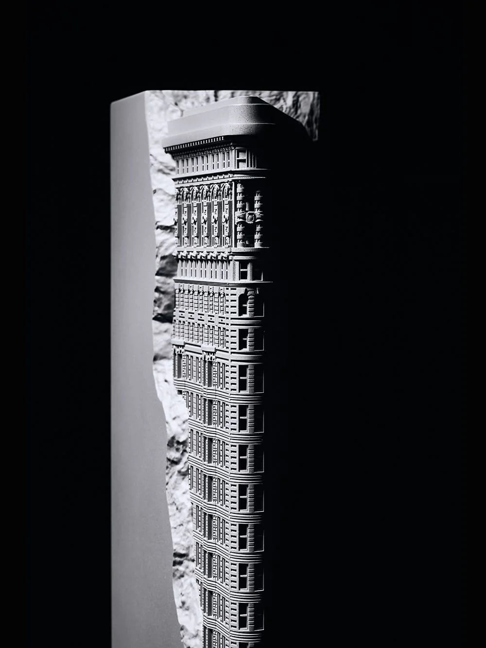 TheSoloist. Sounds. 2000W Bluetooth 5.2 Speaker with Flatiron Building Design